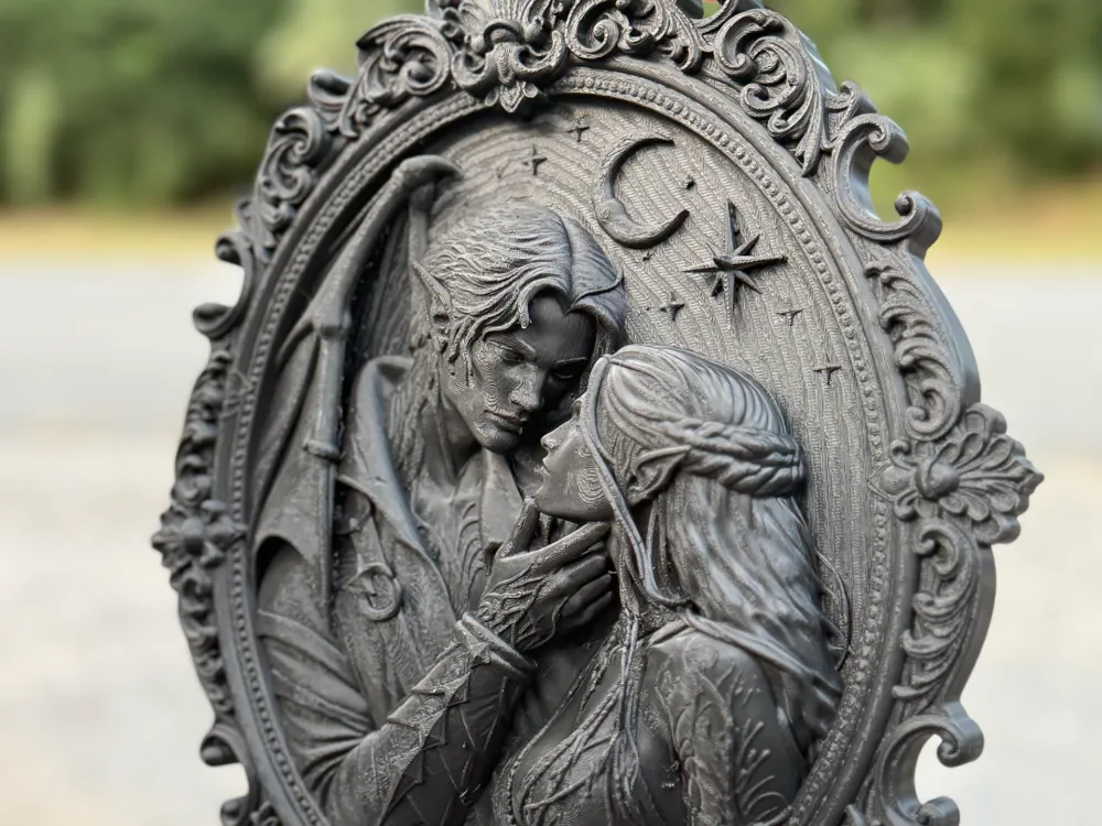 Feyre & Rhysand Figure